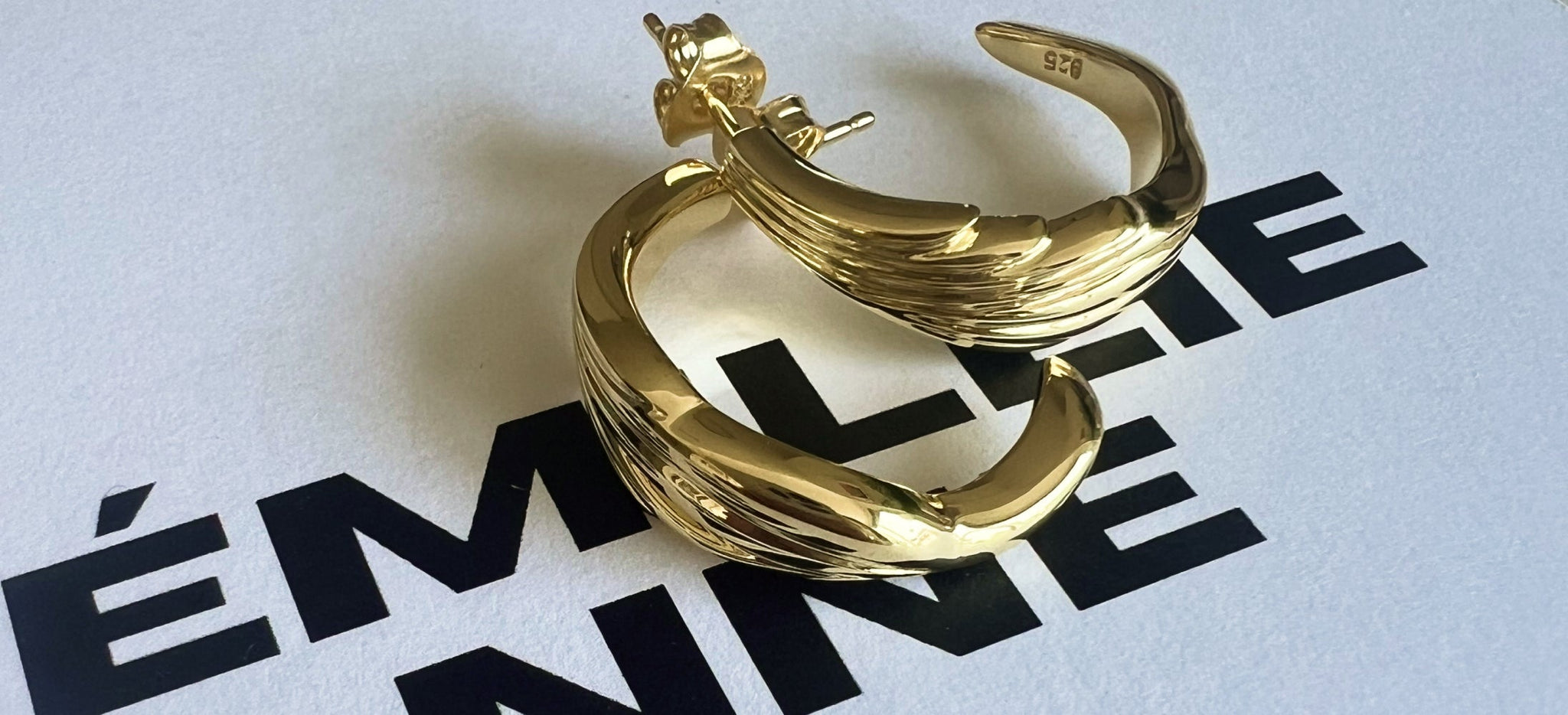ÉMILLIE ANNE eagle earrings 