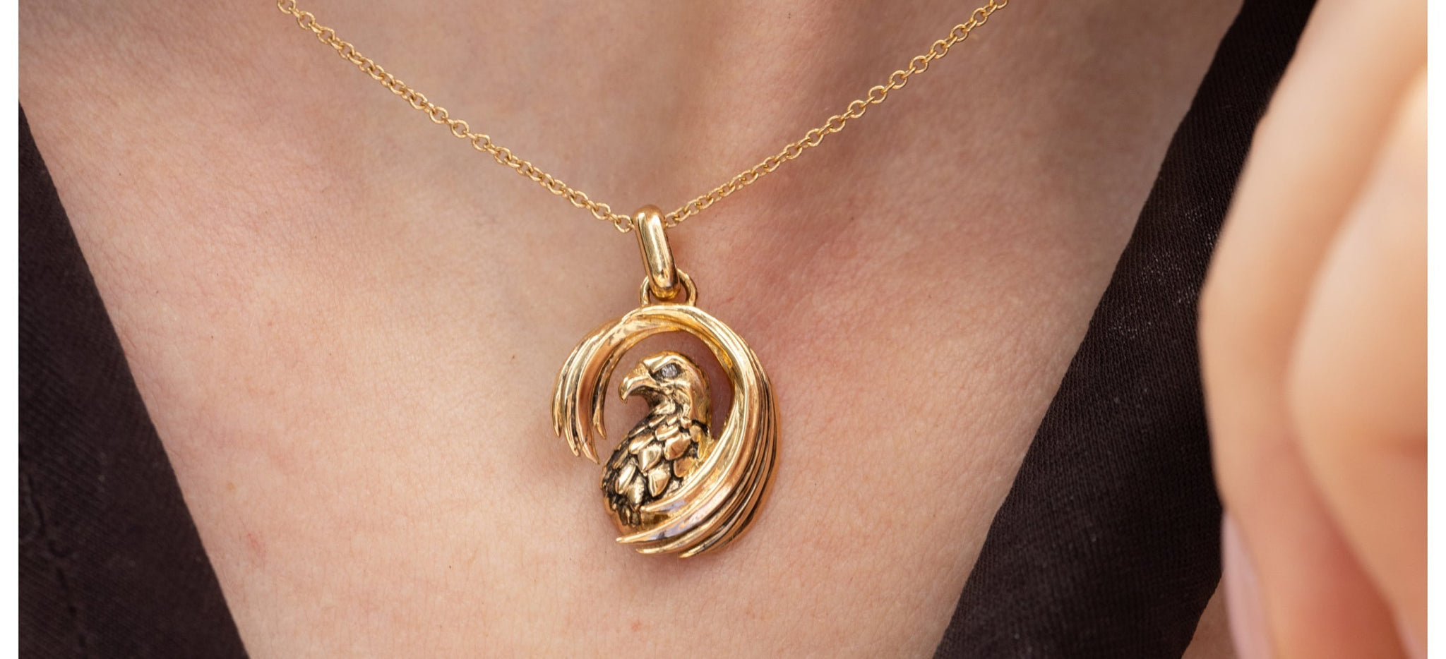 ÉMILLIE ANNE eagle necklace