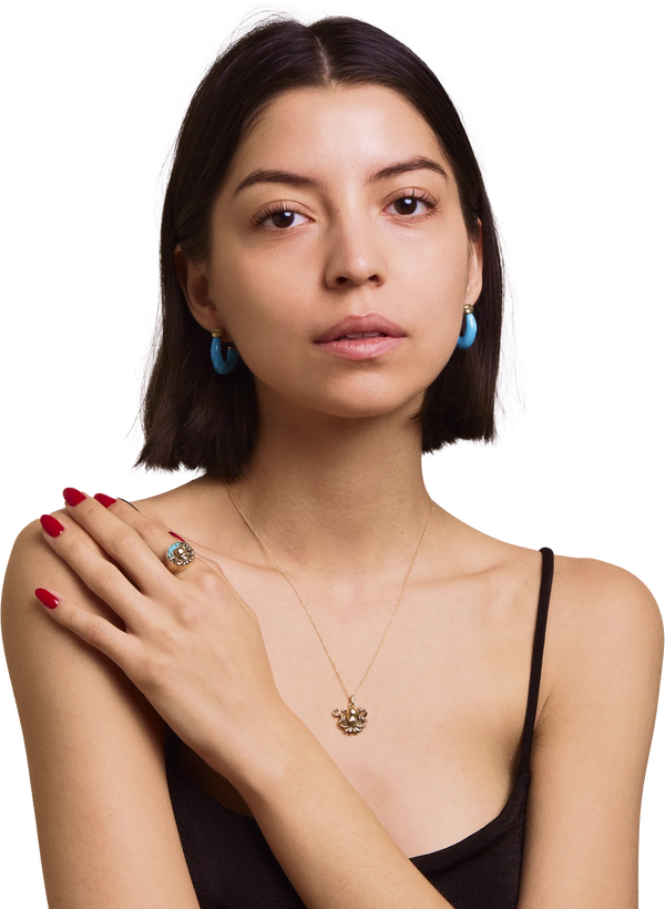 model wearing emillie collection